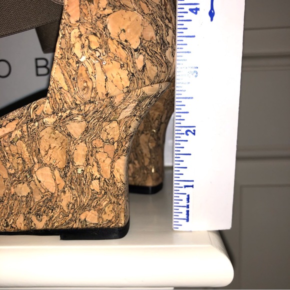 Manolo Blahnik Taupe Wedge Elastic Strap Espadrilles New Size 38 - Picture 7 of 10